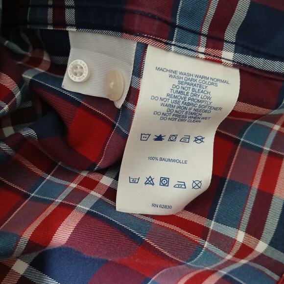 Lands' End XL Traditional Fit Red/Blue plaid Long-Sleeved Button-Down Shirt - Picture 11 of 12